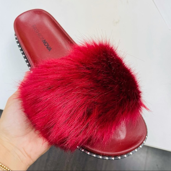 Fashion Nova Burgundy Fur Slide - Picture 1 of 4